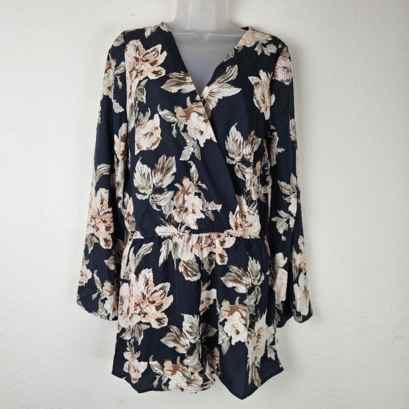 Lulus Navy Floral Long Sleeve Wrap Romper Size Small Holiday Outfit Date Nite - Picture 5 of 16